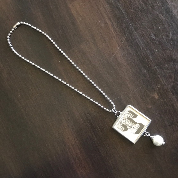 Initial “T” Silver-tone Reversible  Necklace. - Picture 4 of 7